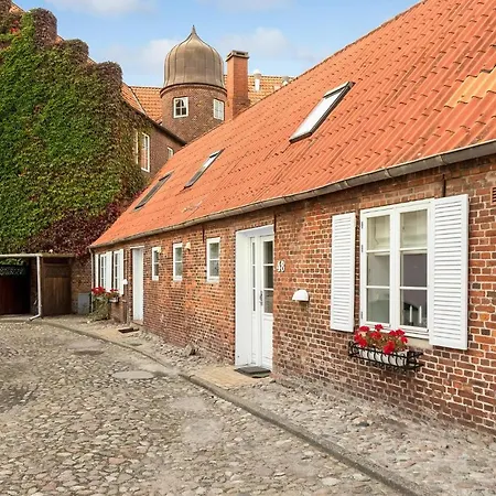 2 Bedroom Cozy In Holiday home Tonder