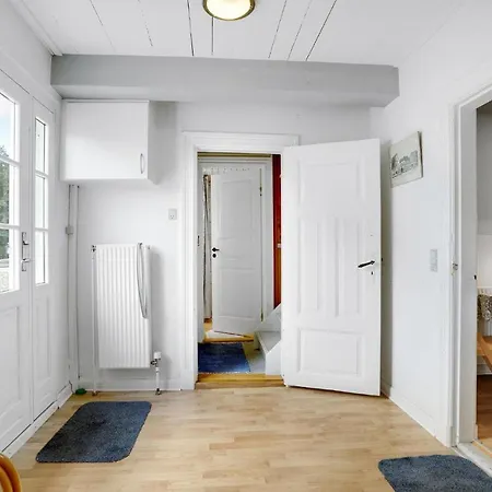 2 Bedroom Cozy In Feriehus *
