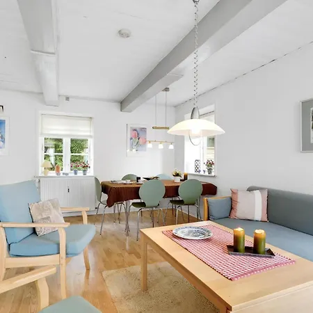 2 Bedroom Cozy In * 톤더