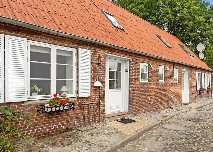 2 Bedroom Cozy In Ferienhaus *