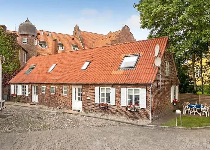 Ferienhaus 2 Bedroom Cozy In