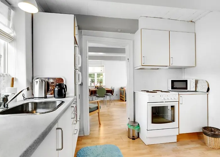 2 Bedroom Cozy In Ferienhaus Tønder